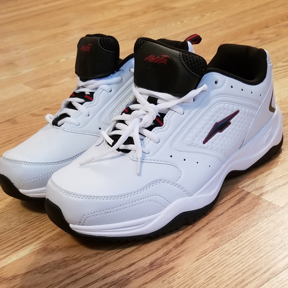 Mens sneakers NWOT